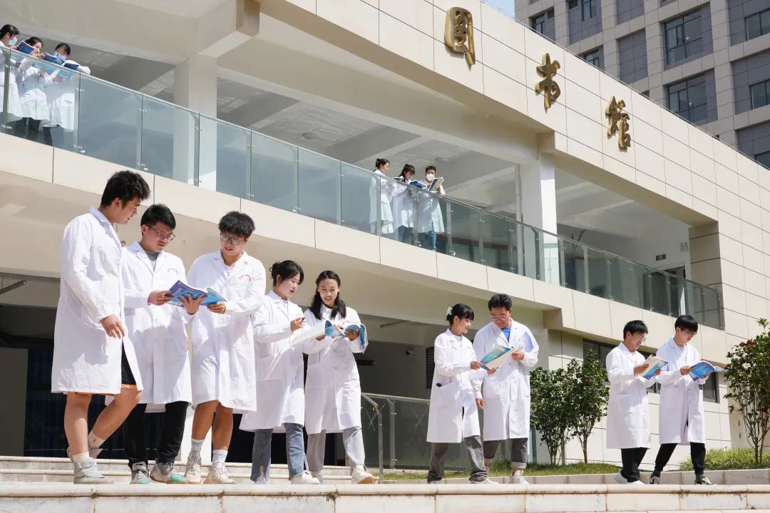 2023年昆明醫(yī)科大學(xué)海源學(xué)院專升本招生簡(jiǎn)章公布！(圖3)